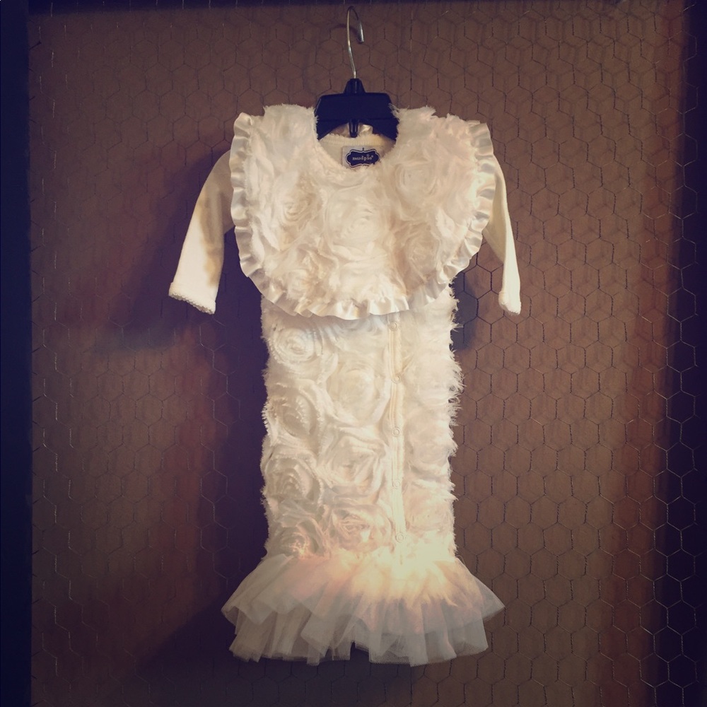 Mudpie Dedication Gown w Bib Size 0-3M
